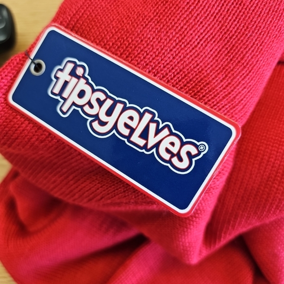 NWT Tipsy Elves Women's Size XS Canada Canadian Maple Leaf Vneck Sweater - Picture 10 of 12